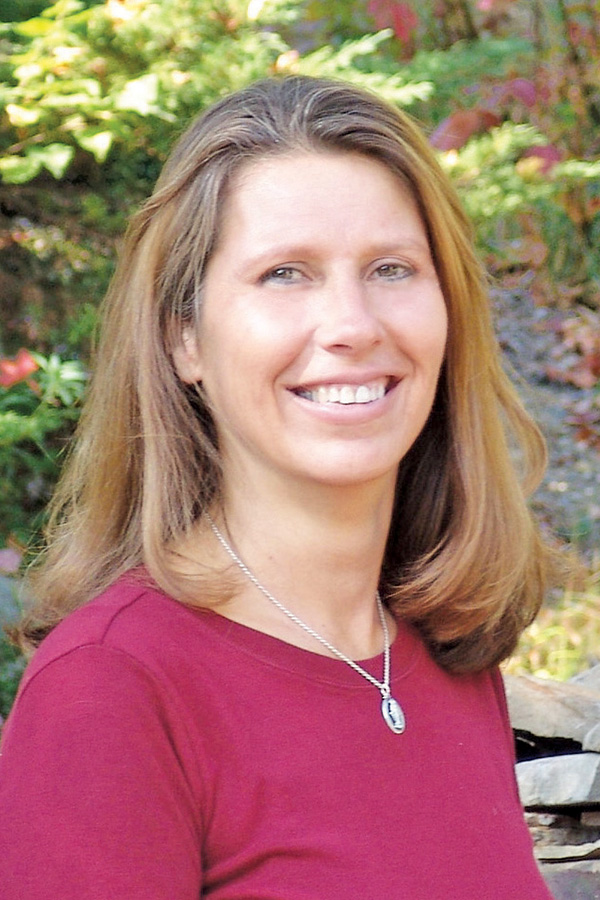 Linda Harris is a Realtor at Roche Realty Group, Inc. serving New Hampshire's Lakes Region.